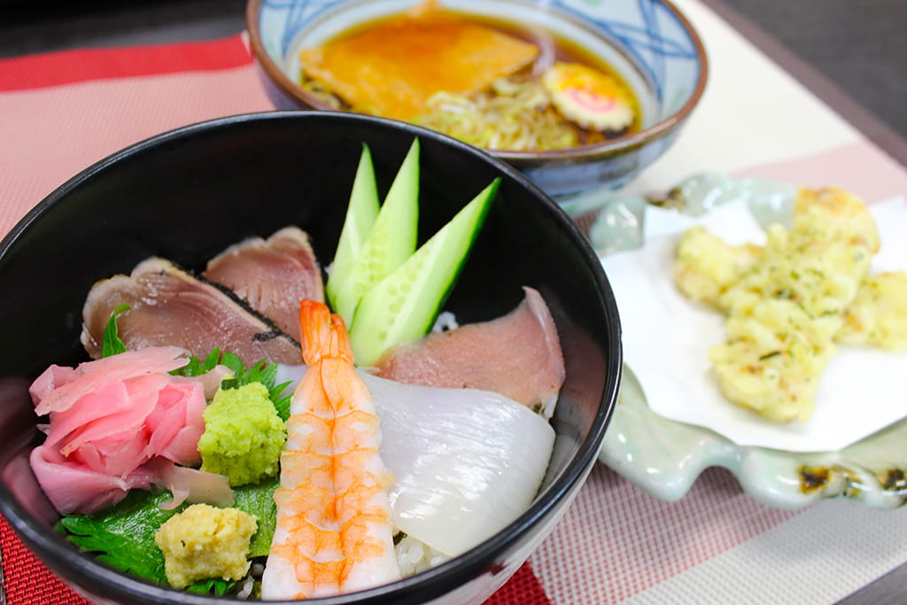 ミニ海鮮丼