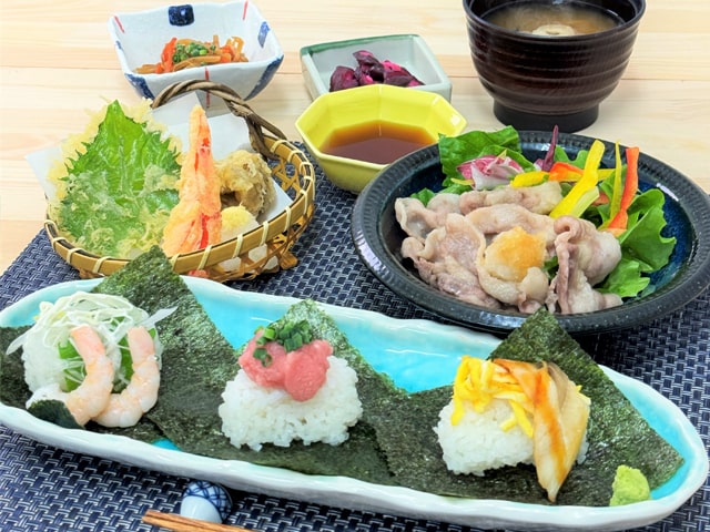 三種手巻きのあさがお定食
