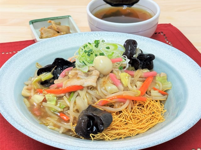 パリパリ麺の五目あんかけかた焼きそば