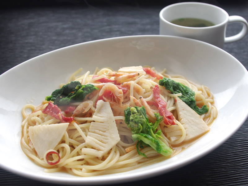 桜海老と春野菜のパスタ